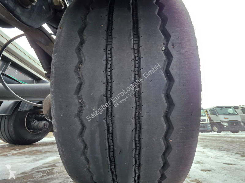 نصف مقطورة Krone