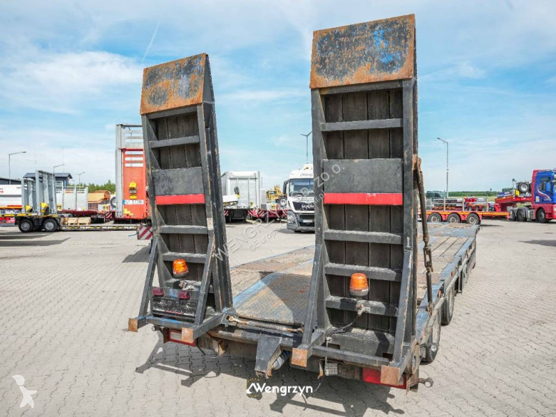نصف مقطورة Bauer ATU3-30S | Przyczepa 3 osiowa...