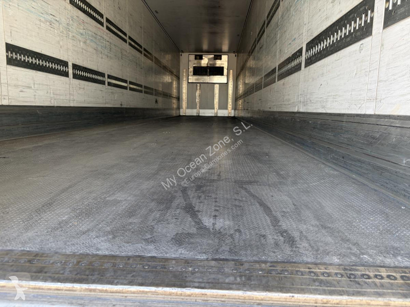 نصف مقطورة Schmitz Cargobull