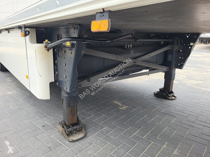 Semiremorca Schmitz Cargobull SCB*S3B