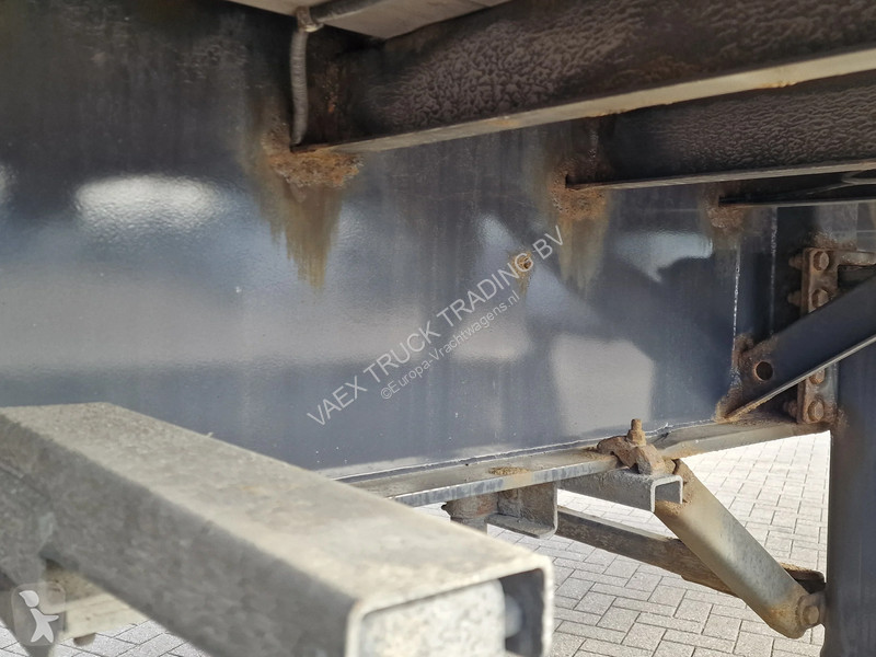 Полуприцеп Ekeri 2 axle box with sidedoors -...