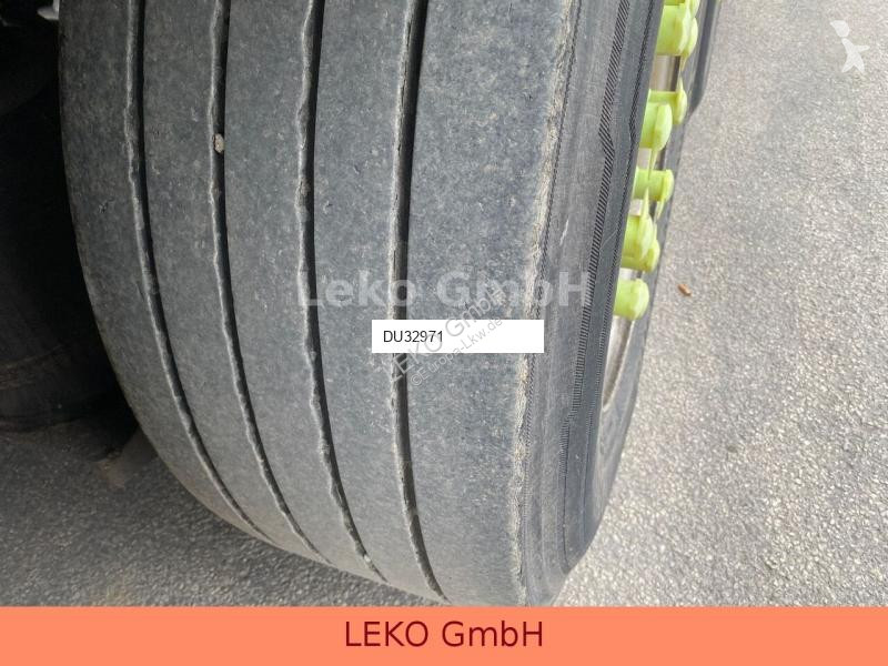 Semitrailer Merker Frappa  Doppelstock Vector...