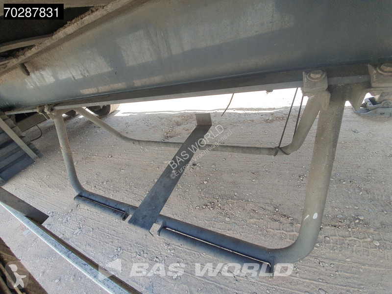 Semiremorca Carnehl CSS/AL 3 axles 8mm Liftachse