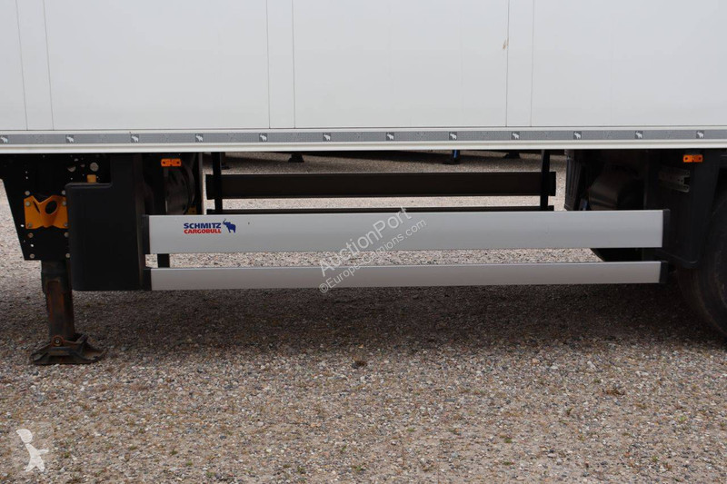 Semirremolque Schmitz Cargobull SCB*S3B