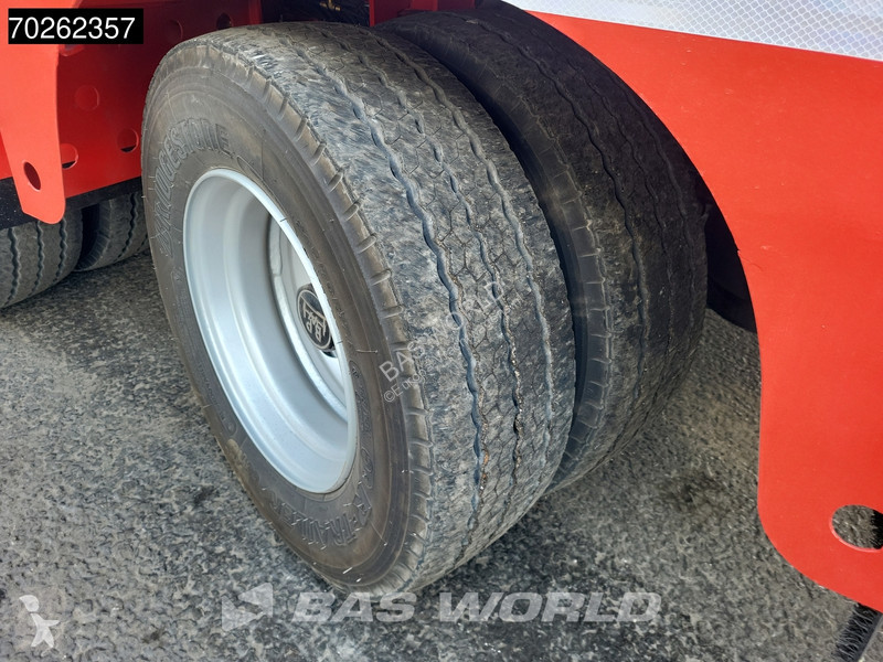 نصف مقطورة  Lowbed 2 axles NEW Hydr. Ramps....