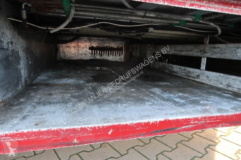 نصف مقطورة Pezzaioli SBA 31 - Cattle Transport