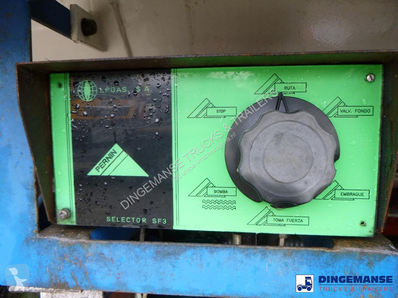 Oplegger  Gas tank steel 46.9 m3 / 1 comp + pump