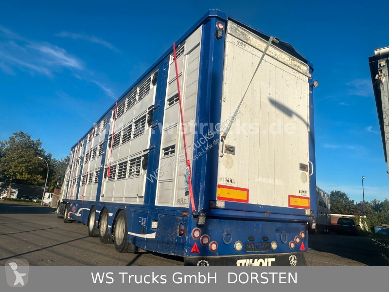 Semitrailer  Finkl  3 Stock Hubdach Typ 2...
