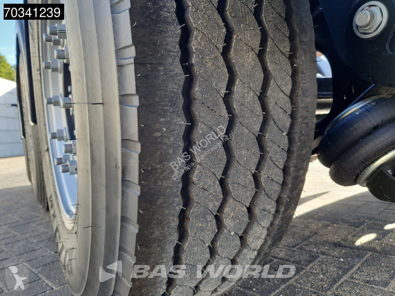 Kässbohrer XS 3 axles NEW Multi 45'ft Lift Axle...