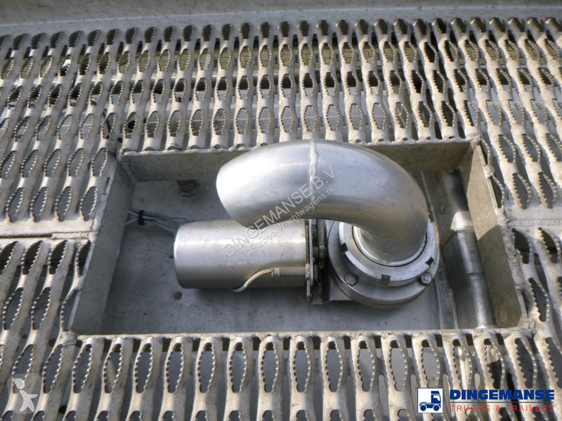 Semiremorca Burg Food tank inox 30.3 m3 / 3 comp
