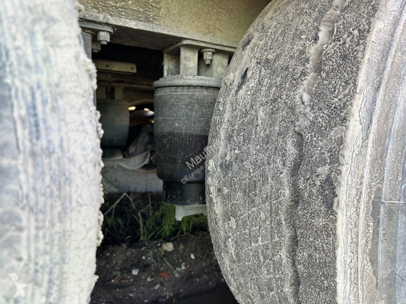 Semitrailer Benalu  Fond mouvant
