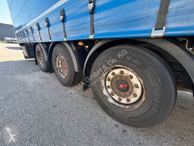 Semitrailer Schwarzmüller...