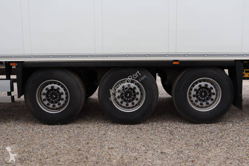 Semirremolque Schmitz Cargobull SCB*S3B