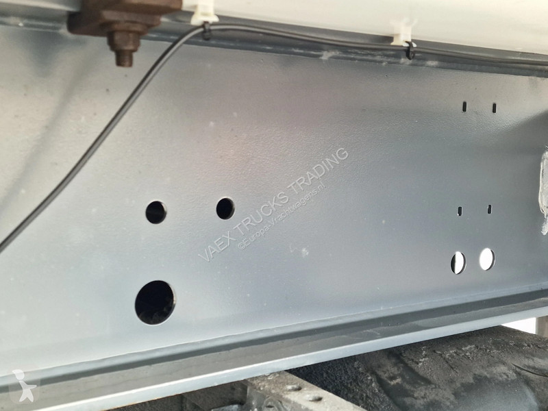 نصف مقطورة Pacton Loadlift - frigo - steering axle
