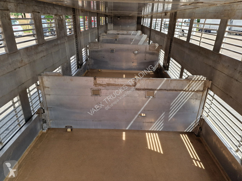 نصف مقطورة Finkl 3 deck - lift- water - vans -...