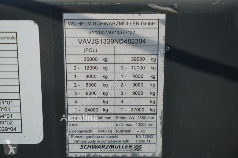نصف مقطورة Schwarzmüller