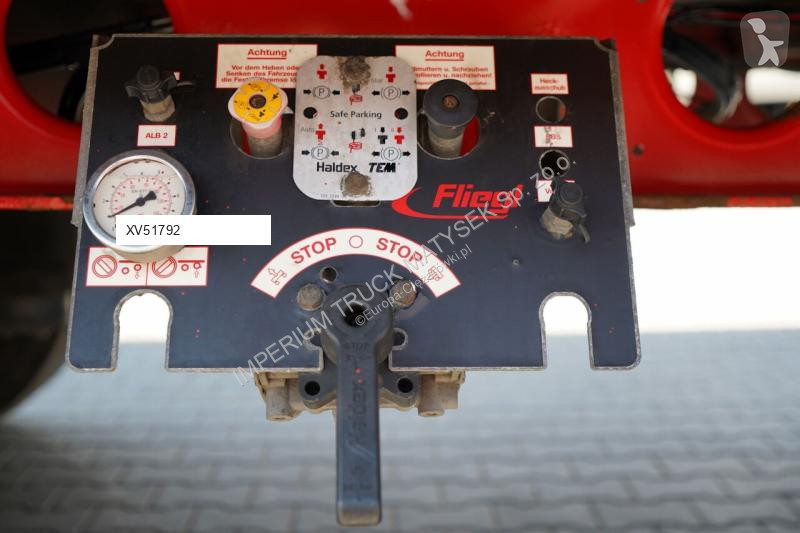 نصف مقطورة Fliegl