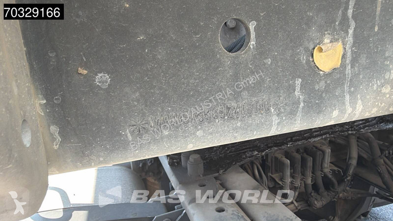 Полуприцеп Schwarzmüller SK 3 axles Lift Axle...