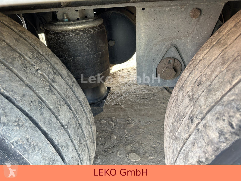 نصف مقطورة Fruehauf Frigo Semi 38T Vector...