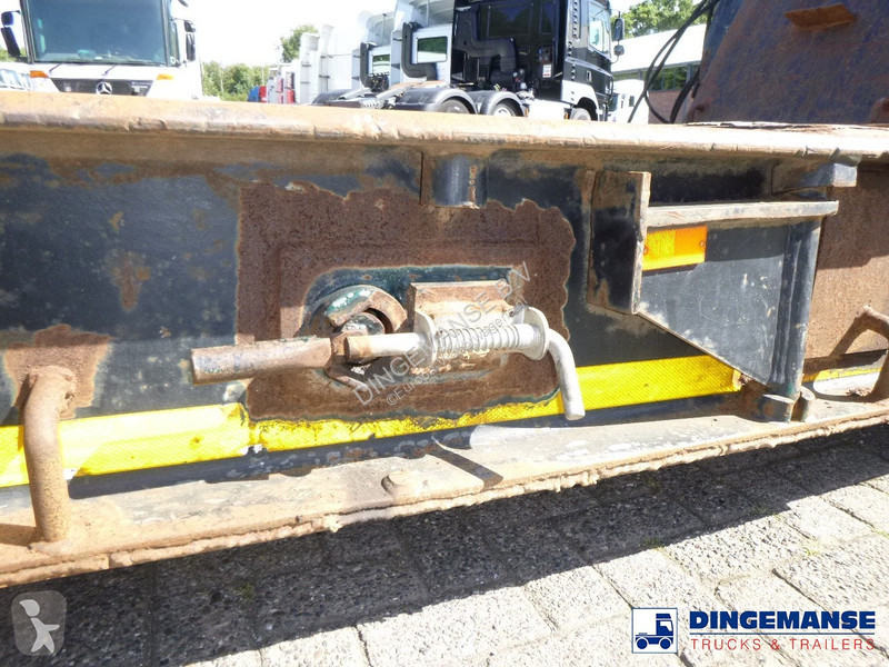 Semiremorca Nooteboom 3-axle lowbed trailer 33...