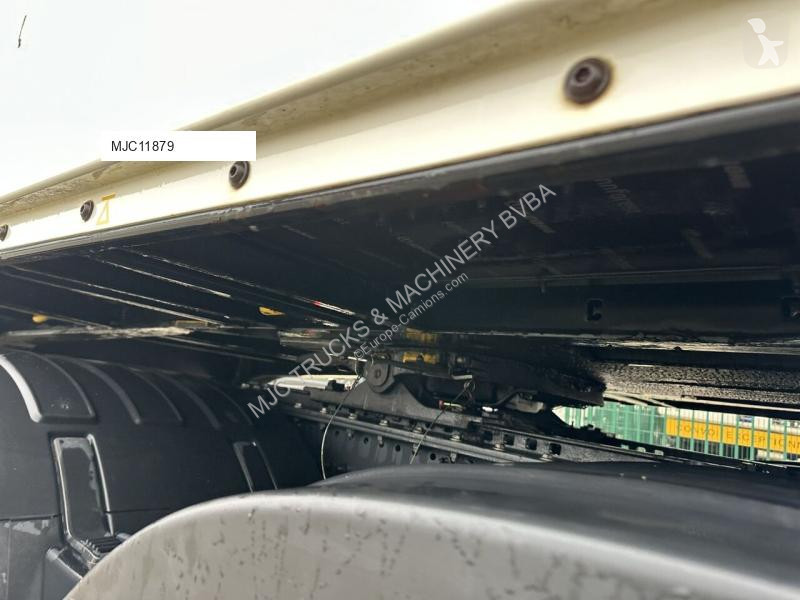 Semitrailer Krone 3-AXLES MB - CLOSED BOX /...
