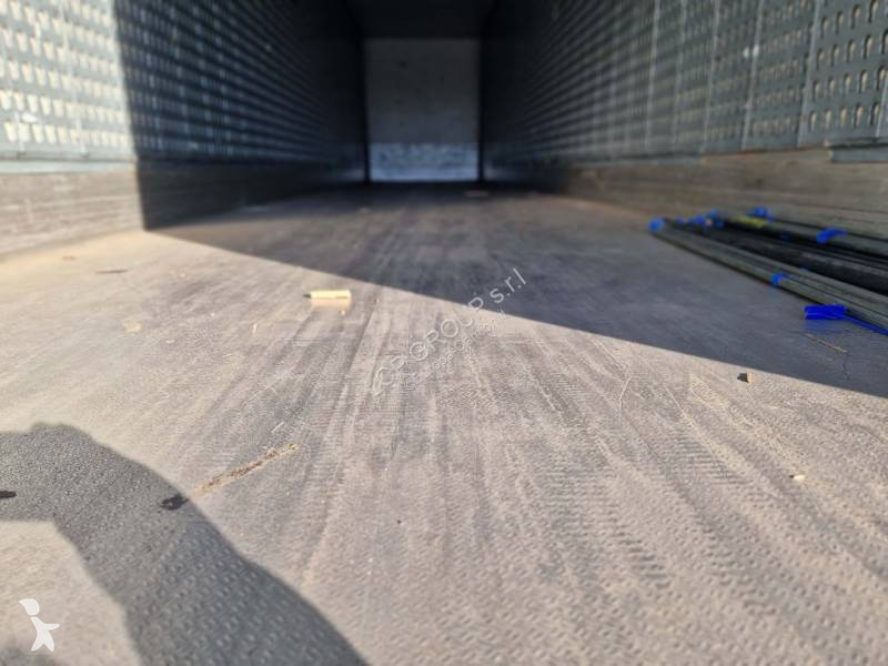 Semitrailer Schmitz Cargobull SKO 24L 13.62 FP25