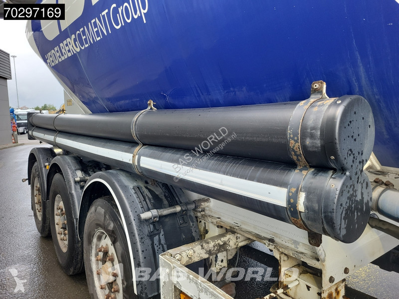 Semi remorque  SVM 39000L Liftachse Cement