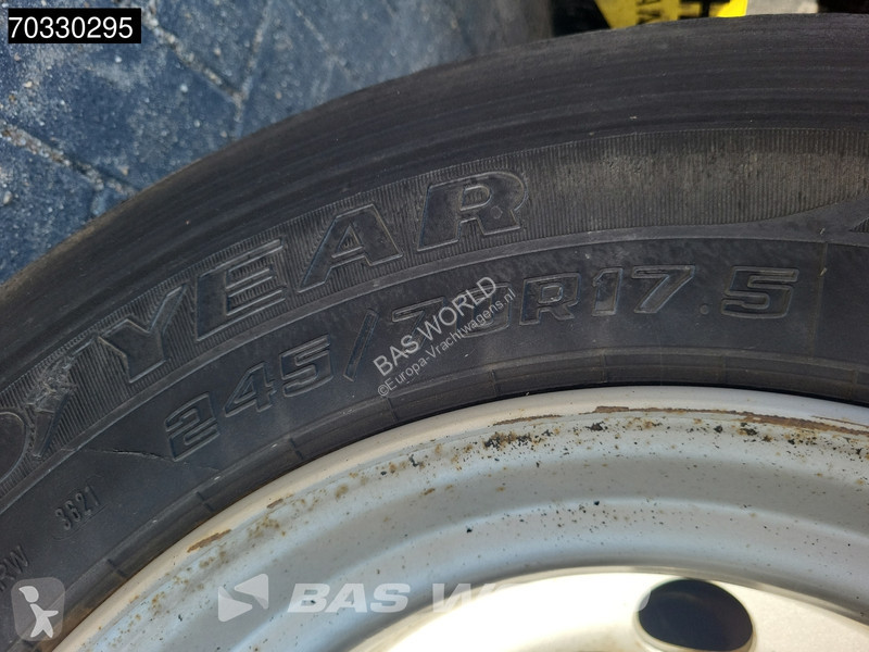 نصف مقطورة Broshuis 4ASD-18-40/1 4 axles...