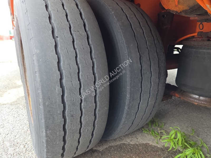 Полуприцеп Goldhofer STZ-L6-67/80A