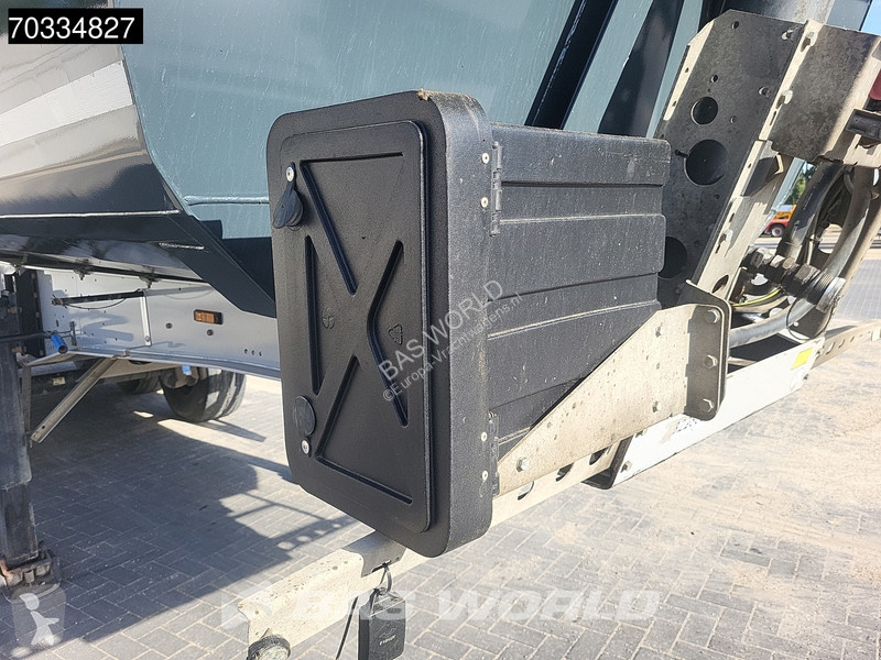 Полуприцеп Schmitz Cargobull SCB*S3D 3 axles