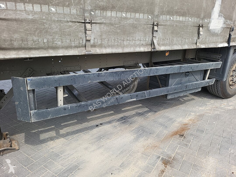 Semirimorchio Schmitz Cargobull SCB*S3T