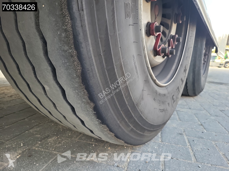 Heiwo HZO 39 3 axles Tailgate 250x260cm...