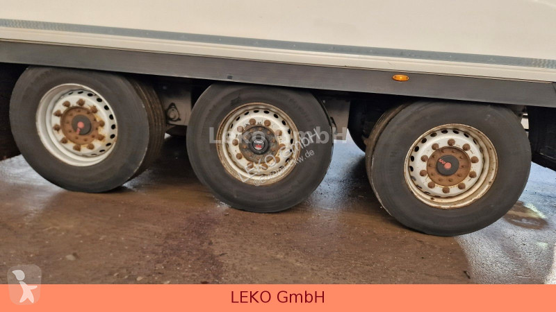 نصف مقطورة Fruehauf FRIGO SEMI 39T Vector...