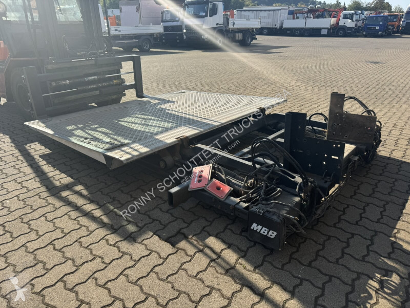 Uitrusting voor vrachtwagens  MBB C 2000 S...
