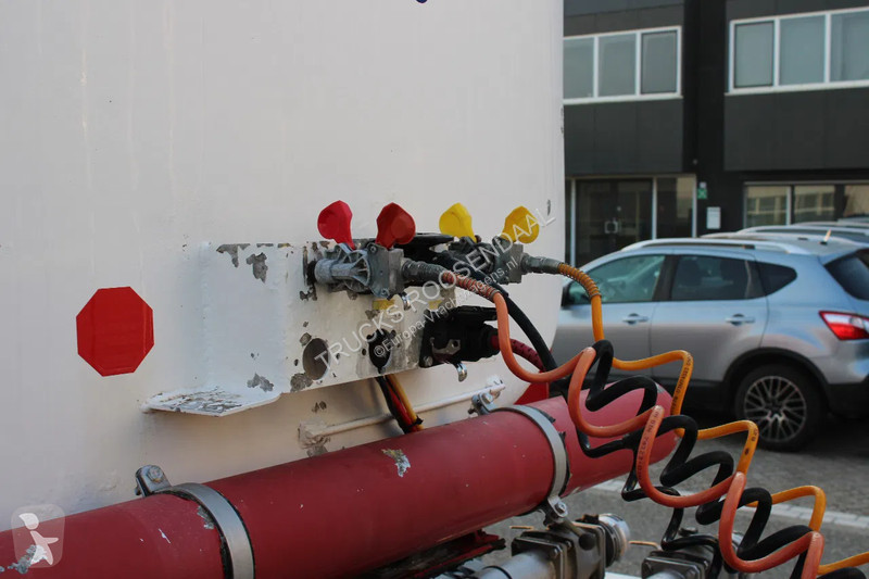 Semi reboque Atcomex + 3 AXEL + 32.000 ltr...