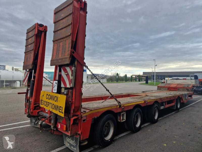 Semitrailer Nooteboom 1+3 essieux directionnel
