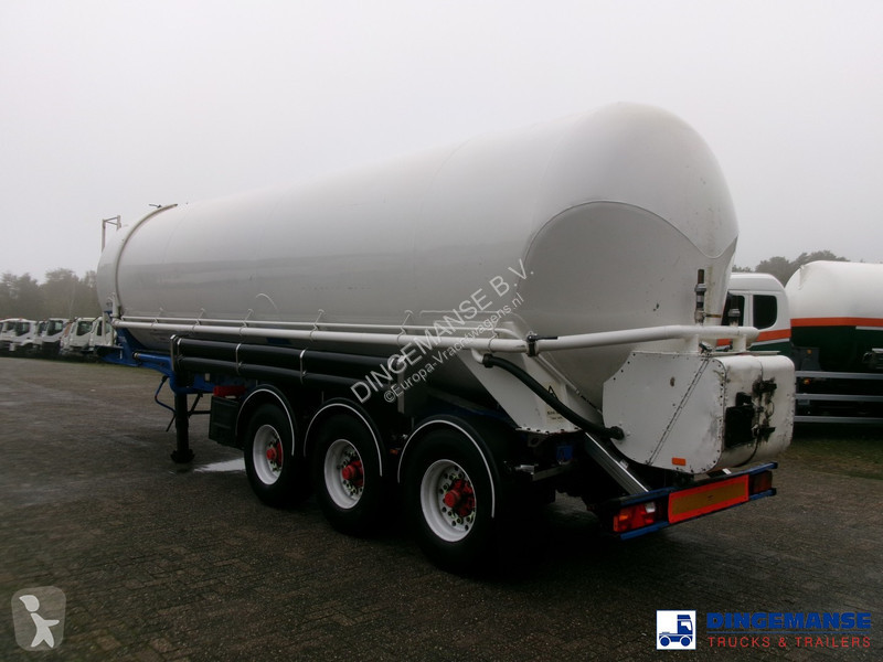 Semiremorca Feldbinder Powder tank alu 41 m3...