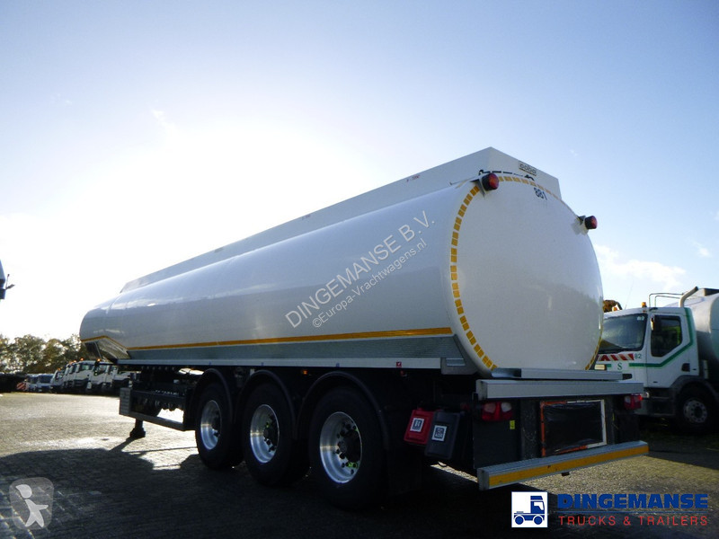 Semiremorca Cobo Fuel tank alu 44.7 m3 / 6 comp