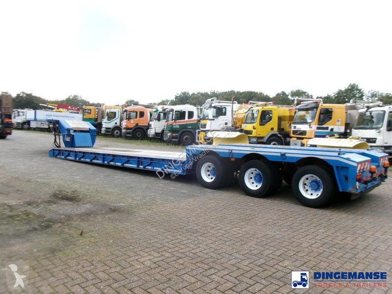 Semiremorca Nooteboom 3-axle lowbed trailer...