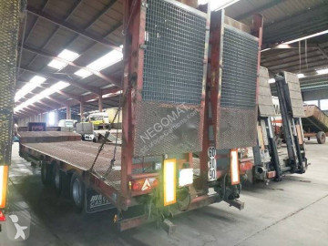 Semi remorque porte engins Castera