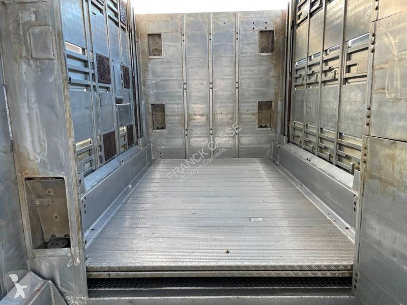 Semitrailer Pezzaioli 3 étages - 2 compartiments