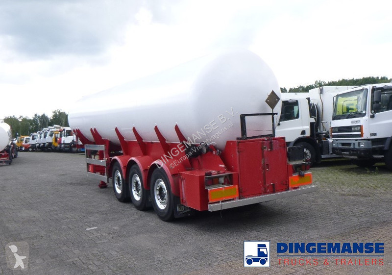 Semiremorca Clayton Gas tank steel 31.8 m3 (low...