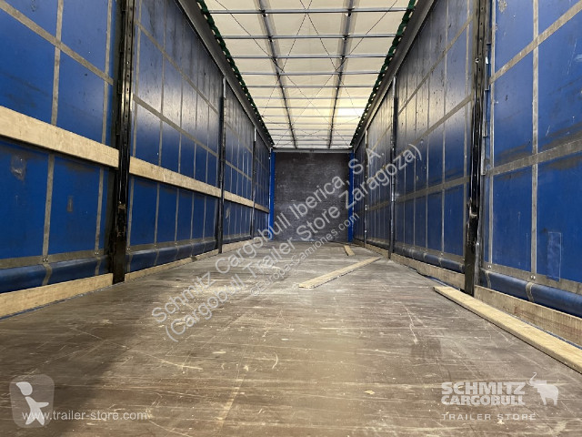 Semitrailer Berger Curtainsider Standard
