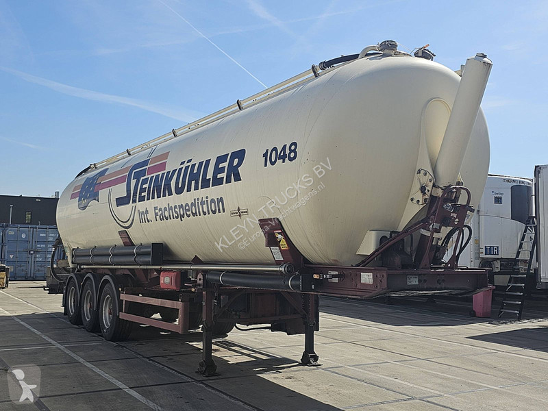 Semi reboque Spitzer SK 2760 CAL GGVS ADR