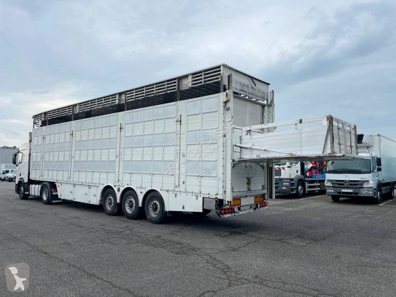 Semitrailer Pezzaioli 3 étages indépendants