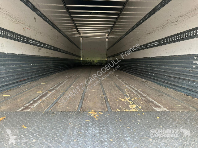 Sættevogn Fruehauf Semitrailer Dryfreight Standard