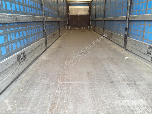 Semitrailer Schmitz Cargobull Semitrailer...