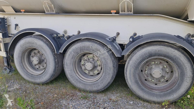 Semi remorque Benalu C34 CNS