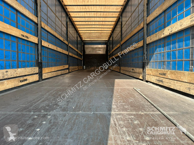 Semitrailer Schmitz Cargobull Semitrailer...