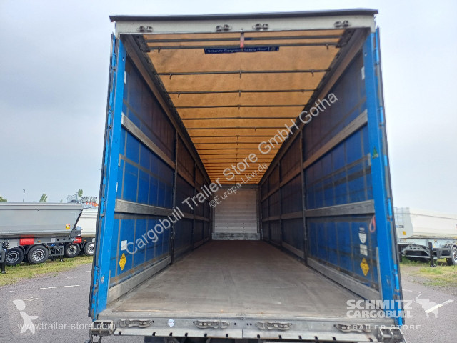 Semitrailer Schmitz Cargobull Curtainsider...